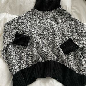Jones New York black and white turtleneck sweater